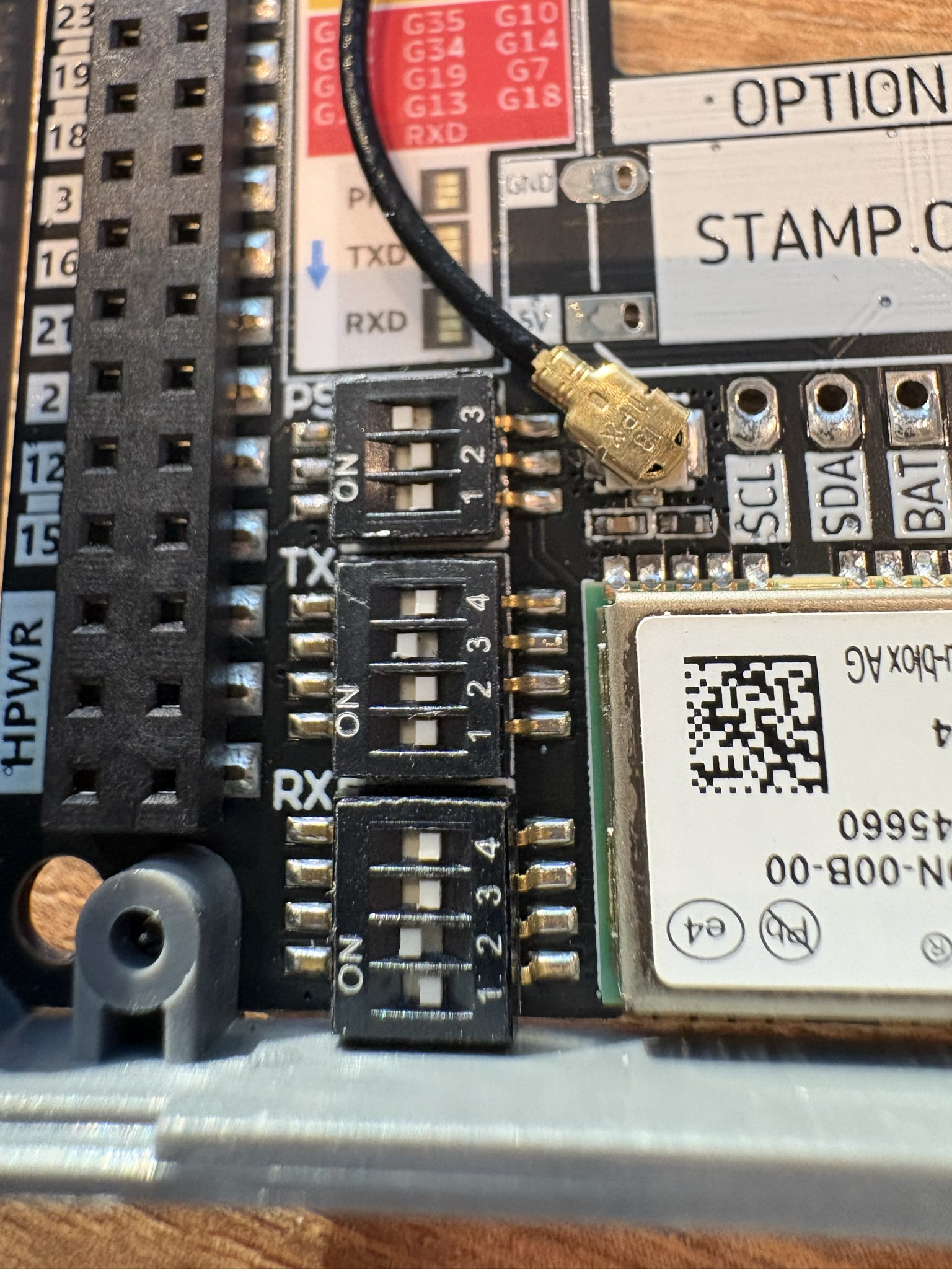 GNSS モジュールの DIP スイッチ設定